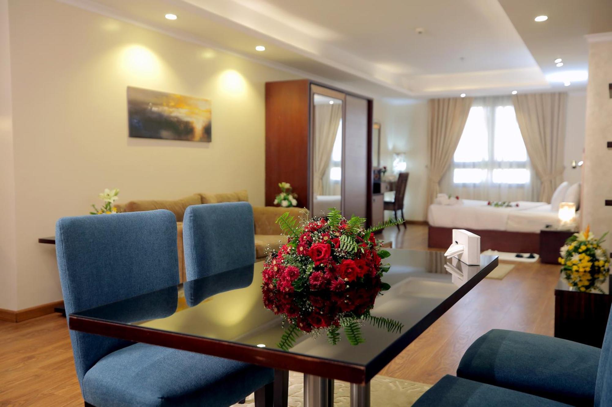 Cairo Taj Hotels & Suites - Dokki Esterno foto