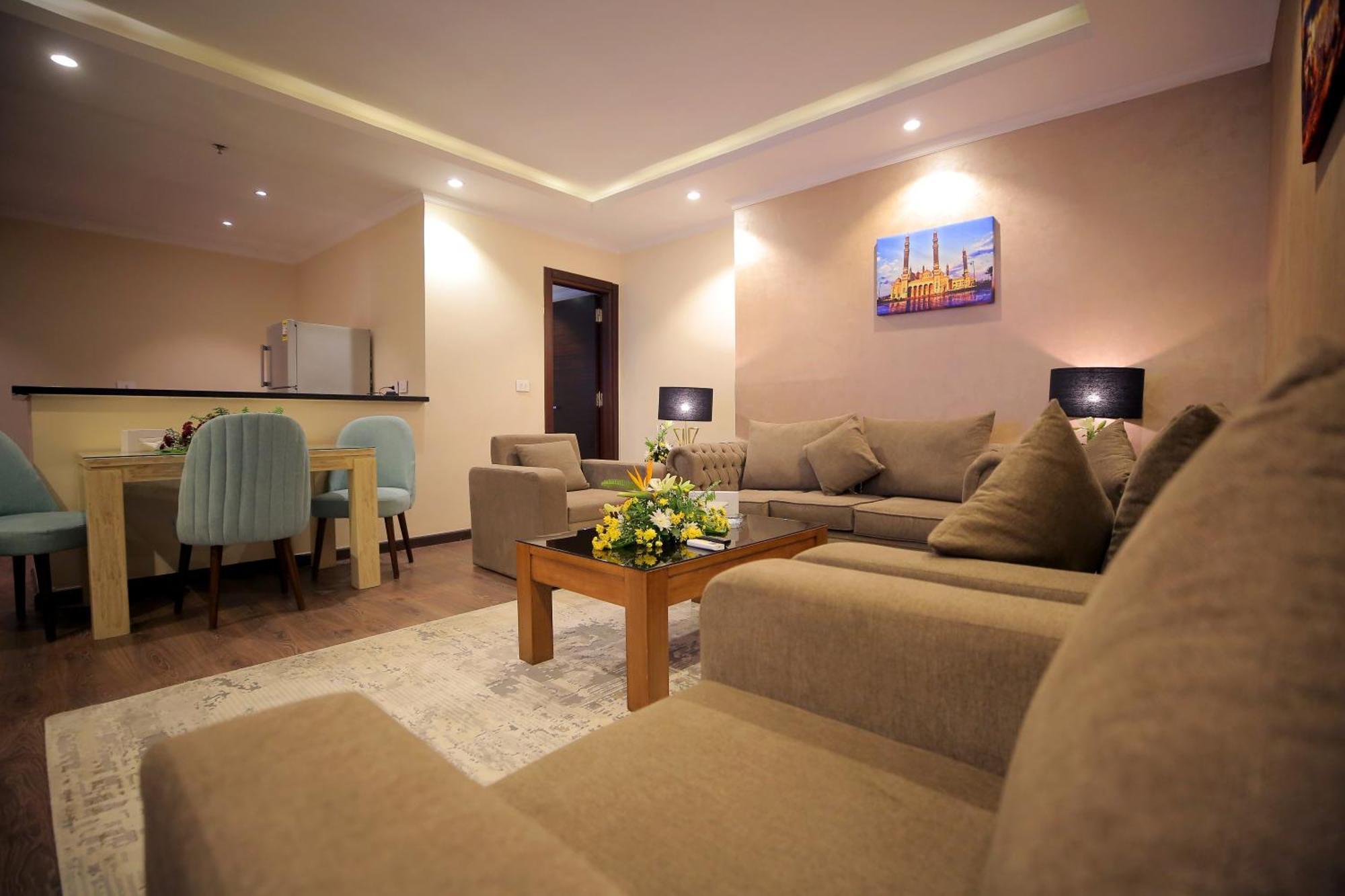 Cairo Taj Hotels & Suites - Dokki Esterno foto
