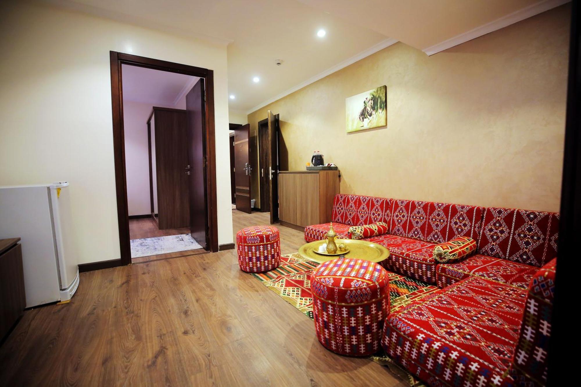Cairo Taj Hotels & Suites - Dokki Esterno foto