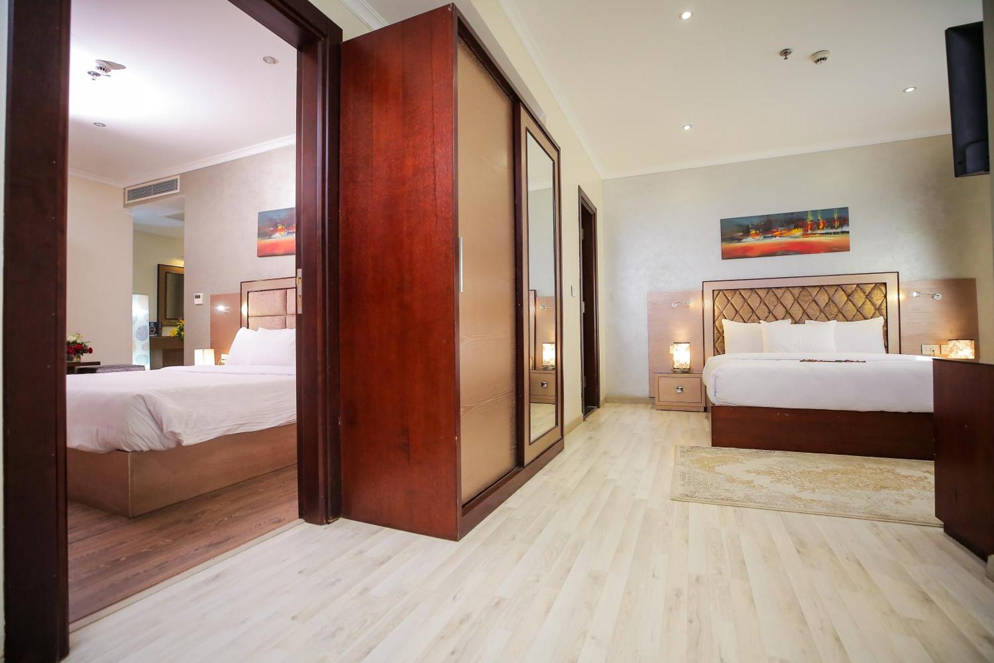 Cairo Taj Hotels & Suites - Dokki Esterno foto