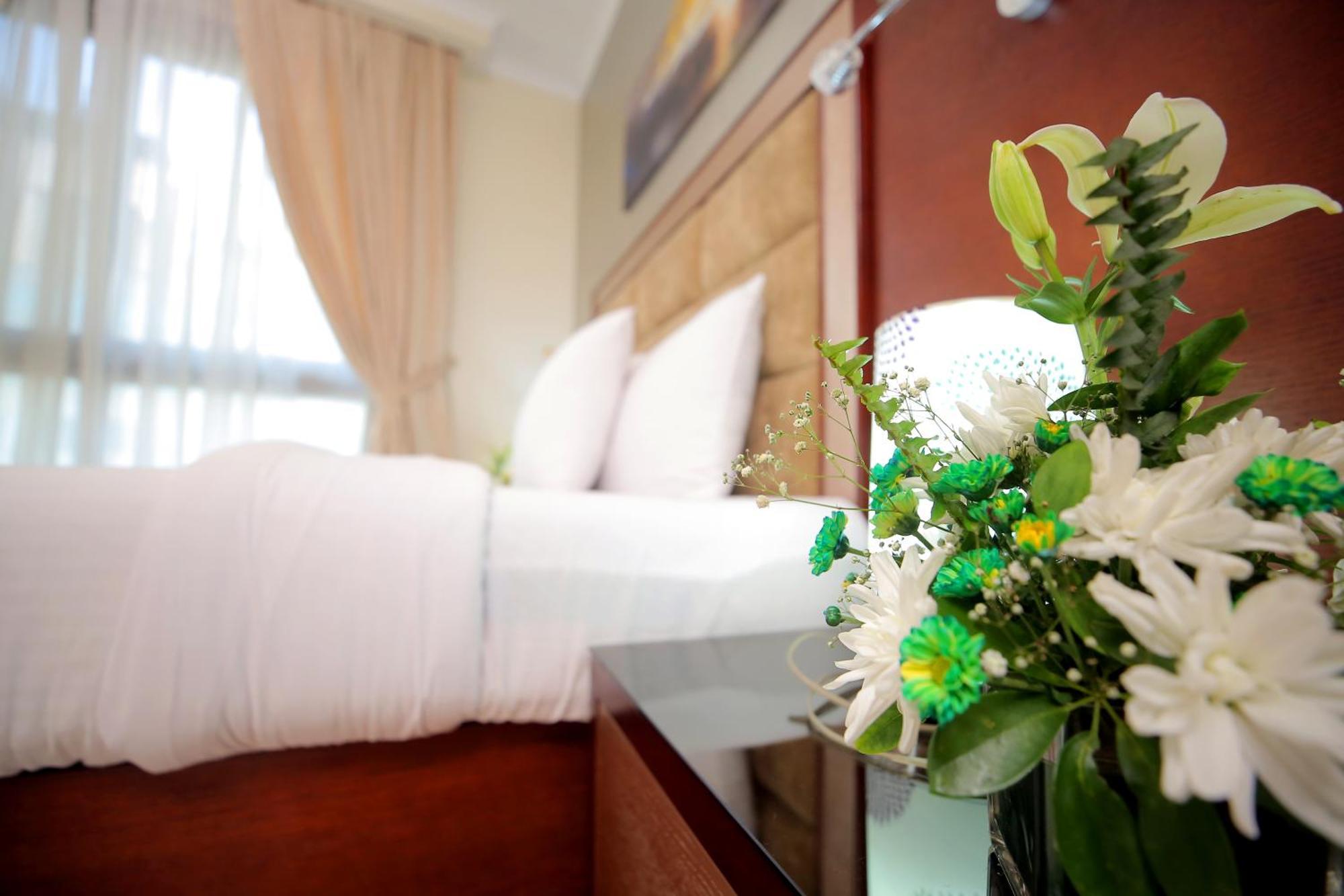 Cairo Taj Hotels & Suites - Dokki Esterno foto