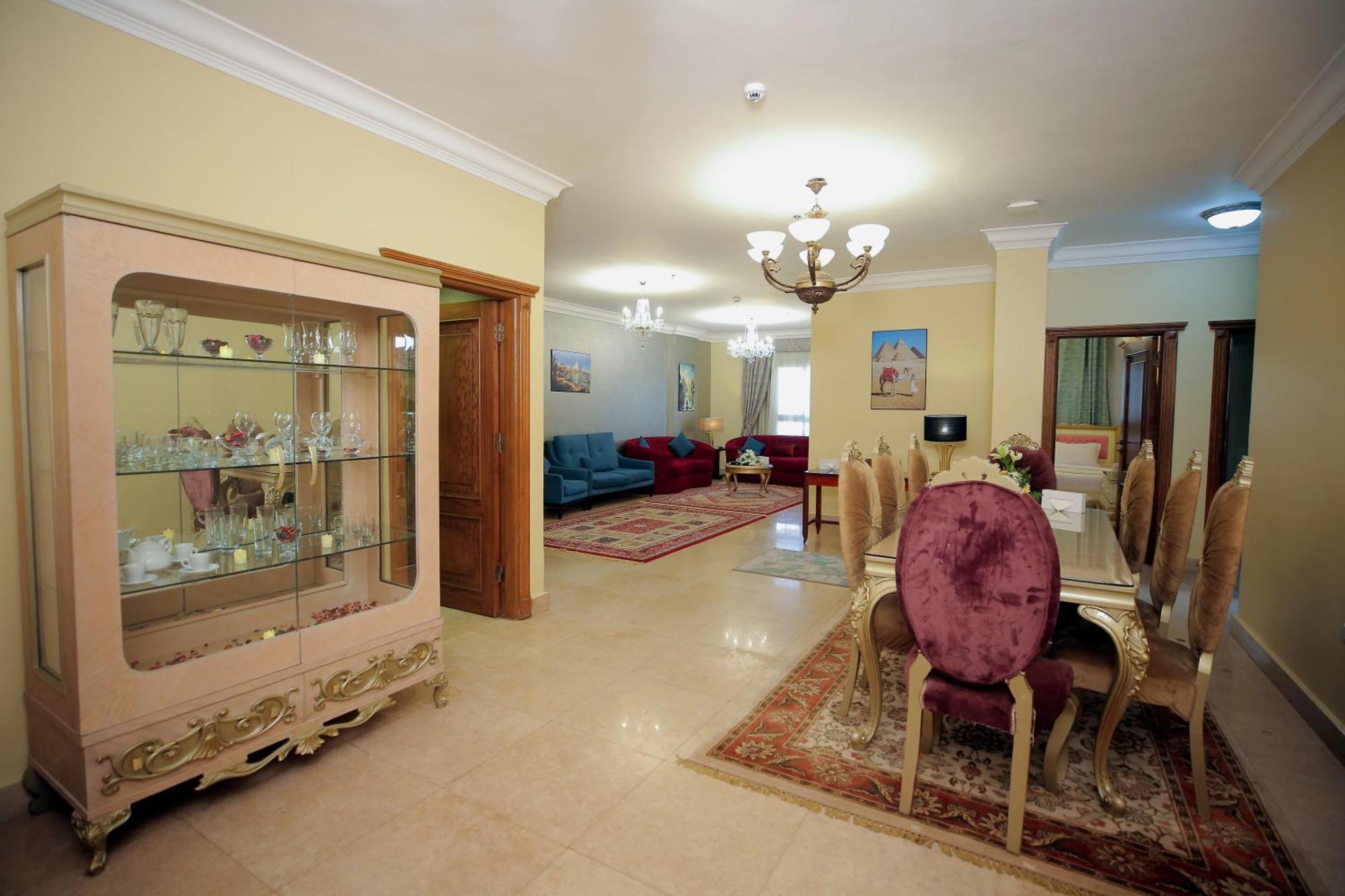 Cairo Taj Hotels & Suites - Dokki Esterno foto